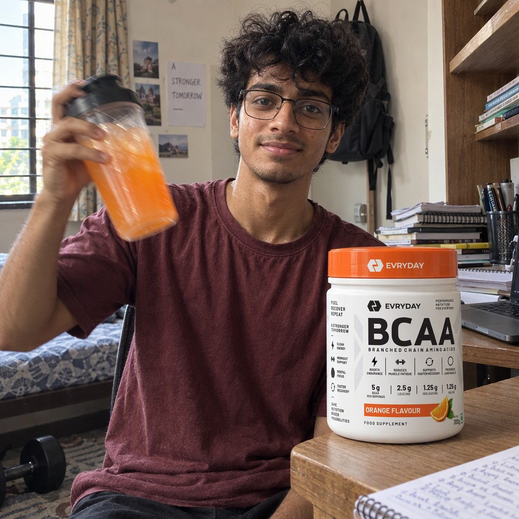 Shaking EVRYDAY BCAA 2:1:1 - Orange at home