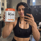 Gym selfie with EVRYDAY BCAA 2:1:1 - Orange