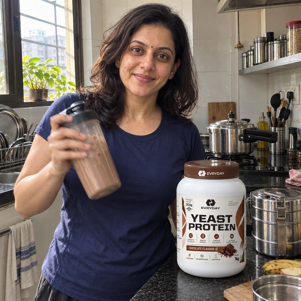 Shaking EVRYDAY Fermented Yeast Protein - Chocolate at home